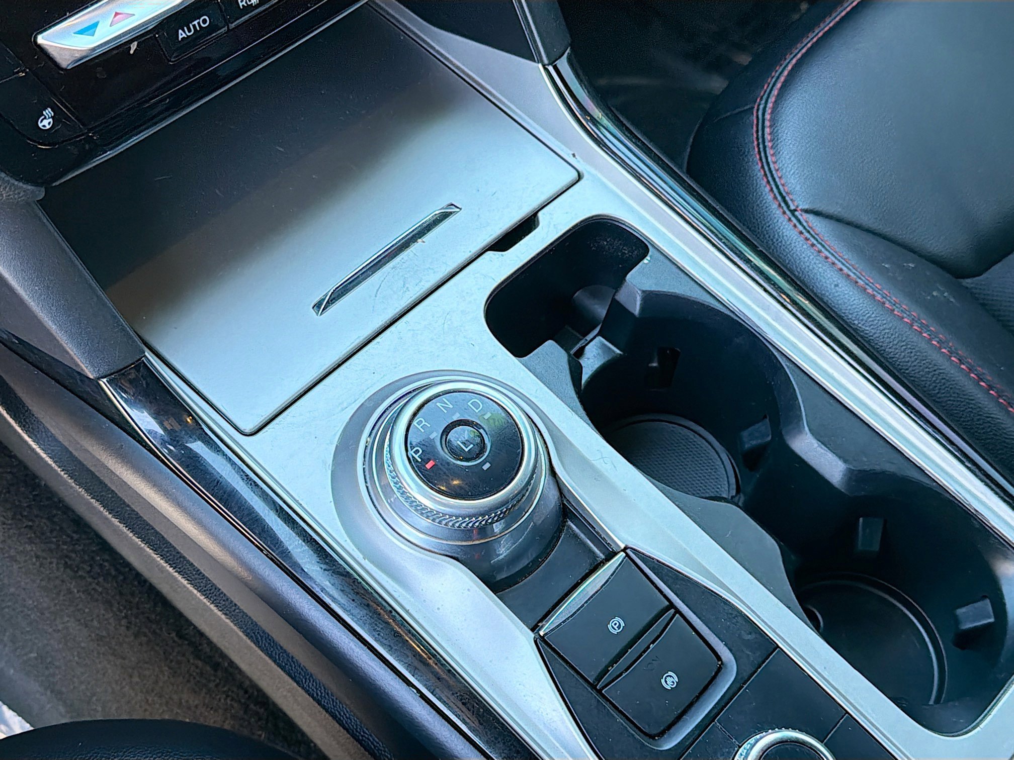 Used 2022 Ford Explorer ST-Line w/ Class IV Trailer Tow Package image 28