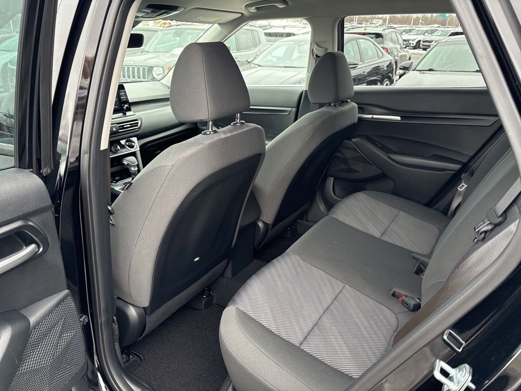 Certified 2023 Kia Seltos LX image 17