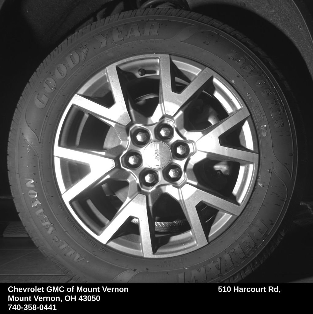 Used 2023 GMC Acadia SLT w/ LPO, Floor Liner Package AWD/4WD image 15