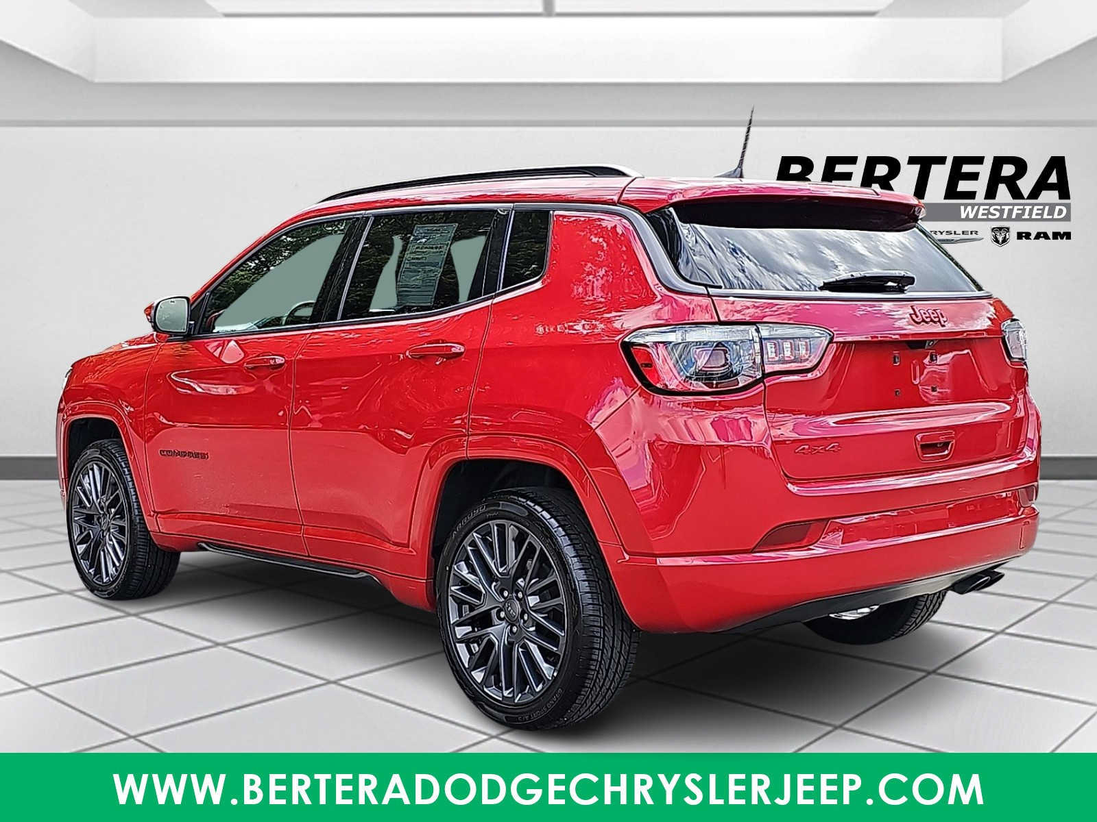 Used 2022 Jeep Compass Limited AWD/4WD image 4