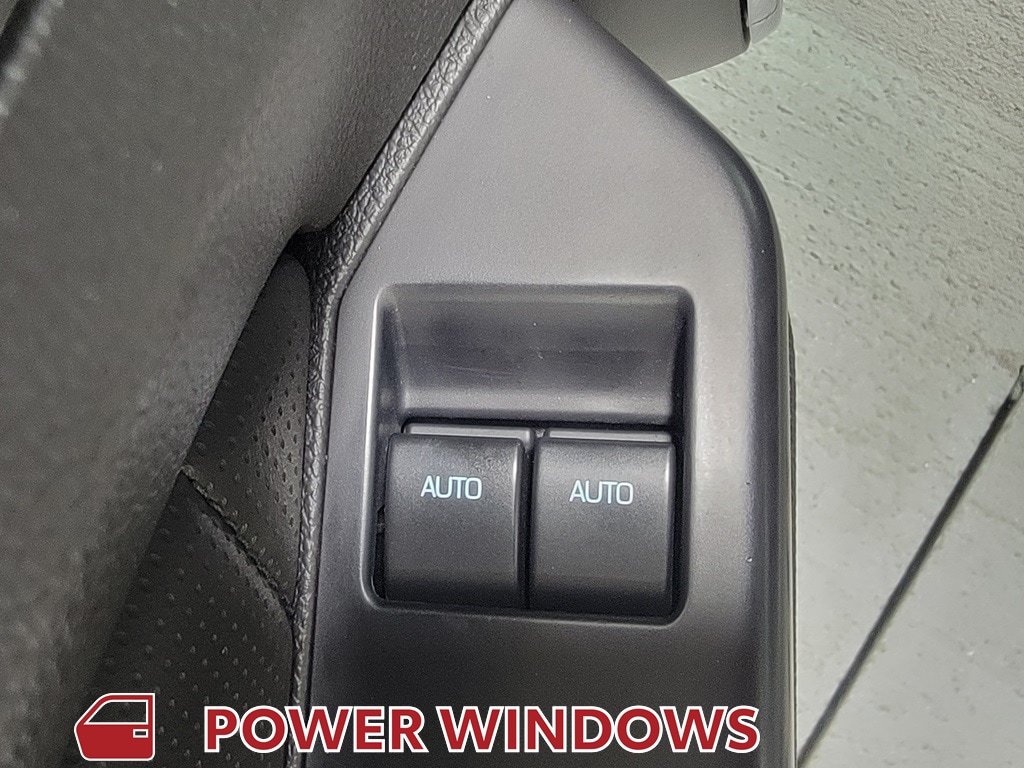 Used 2014 Ford Mustang GT Premium RWD image 24