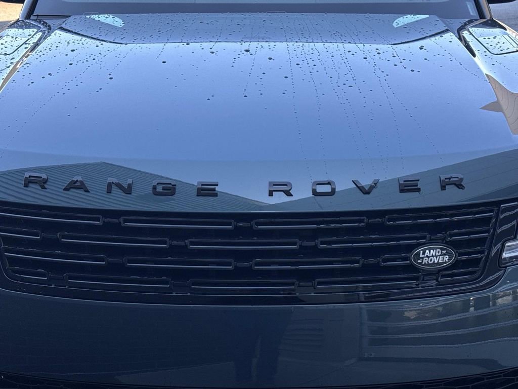 New 2026 Land Rover Range Rover Sport Dynamic SE image 11