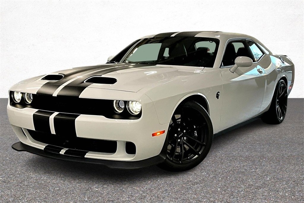 Used 2023 Dodge Challenger SRT Hellcat image 3