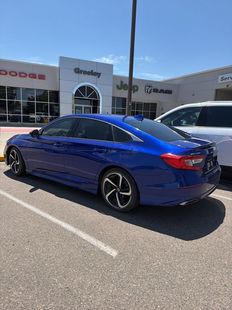 Used 2018 Honda Accord Sport image 3