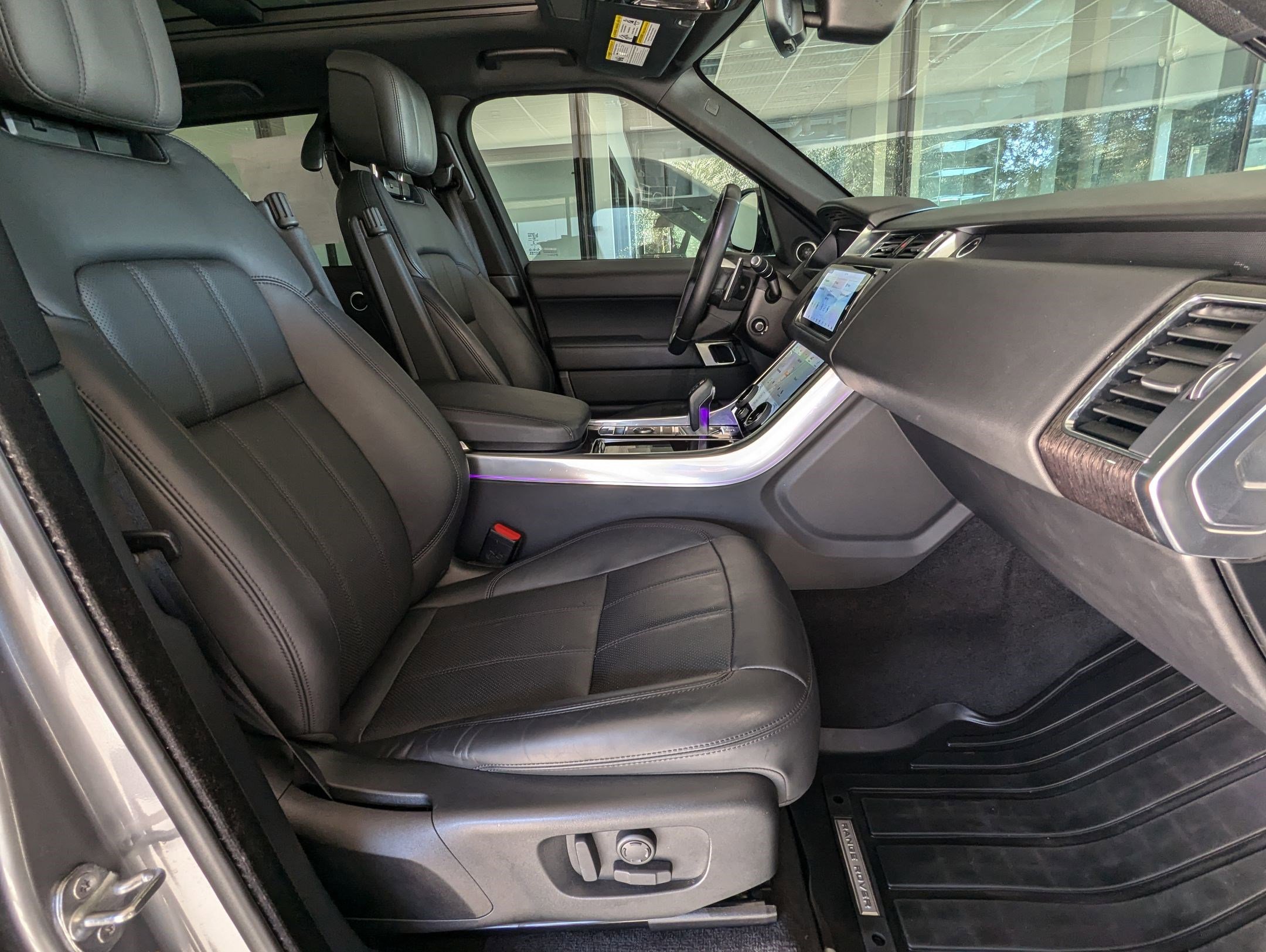 Used 2022 Land Rover Range Rover Sport HSE Silver Edition image 25