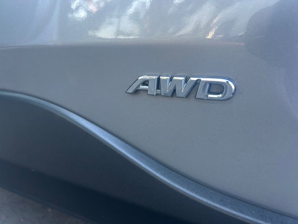 Used 2022 Toyota RAV4 XLE image 35