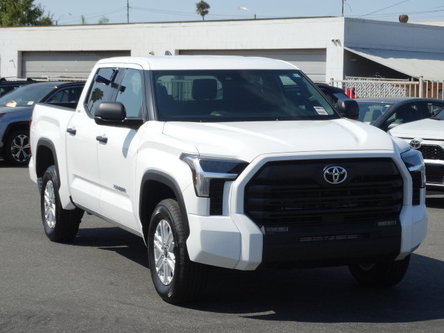 New 2026 Toyota Tundra SR5 image 2
