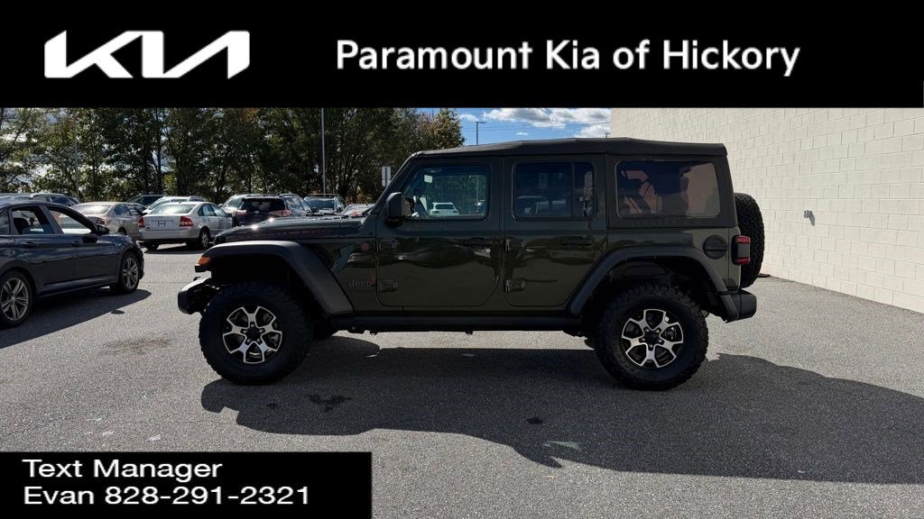 Used 2022 Jeep Wrangler Unlimited Rubicon w/ Cold Weather Group image 18