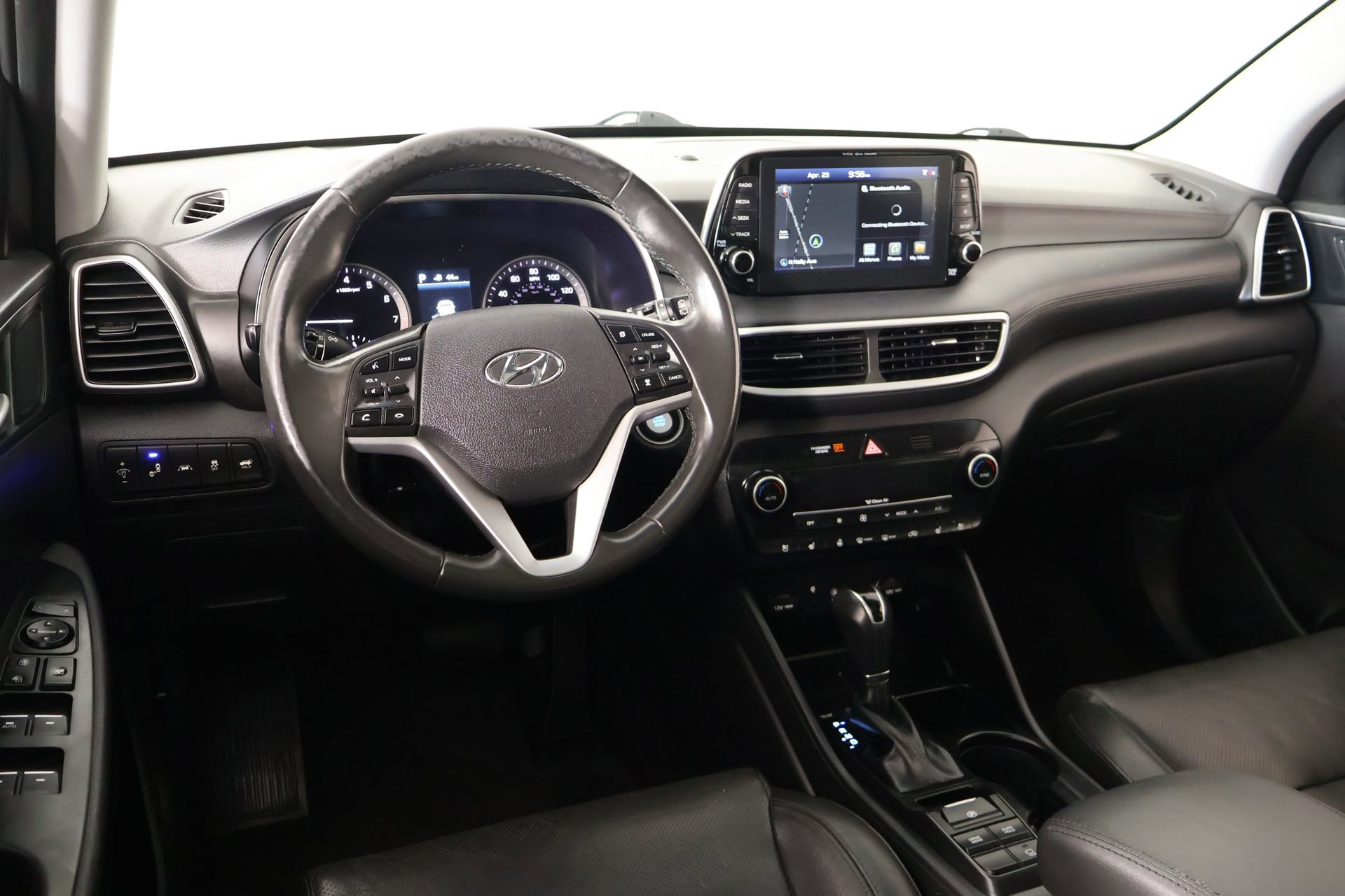 Used 2020 Hyundai Tucson Ultimate w/ Cargo Package FWD image 2