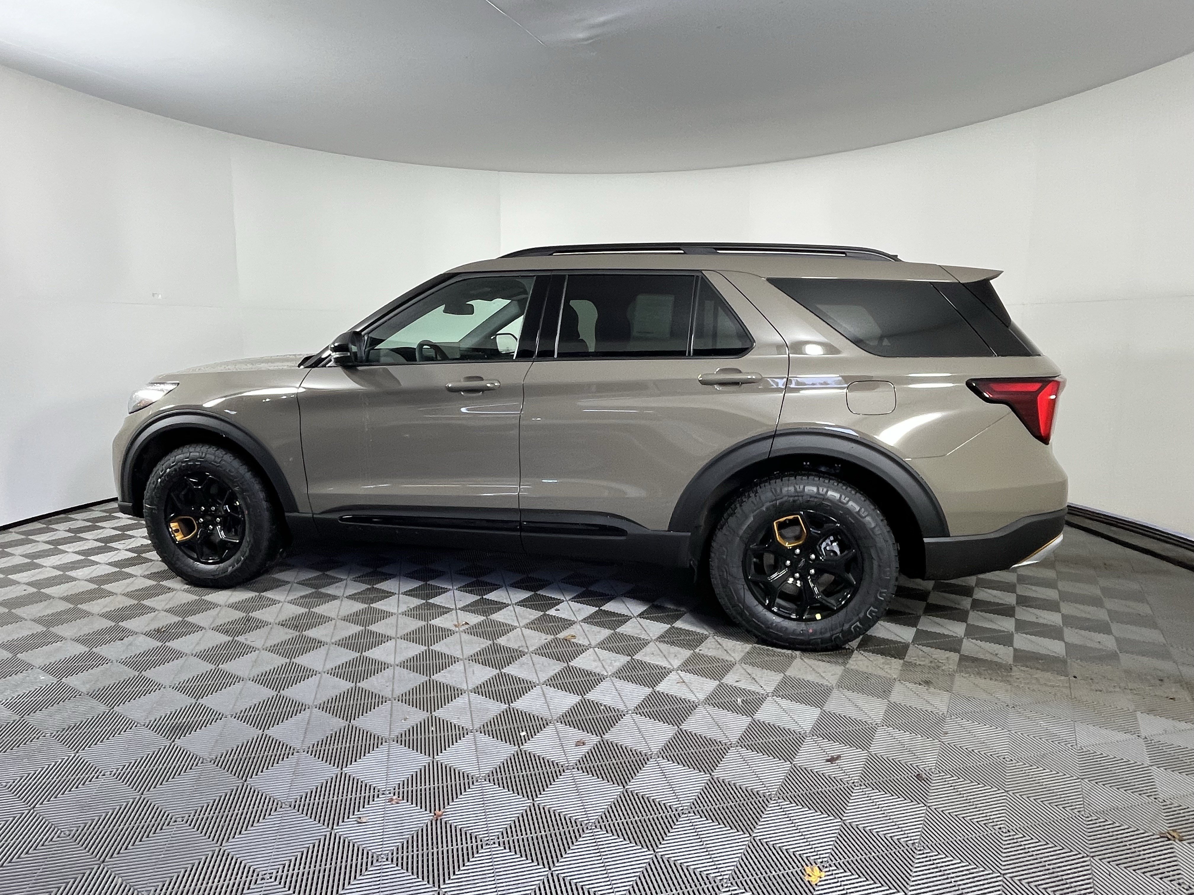 New 2026 Ford Explorer Tremor w/ Tremor Ultimate Package AWD/4WD image 2