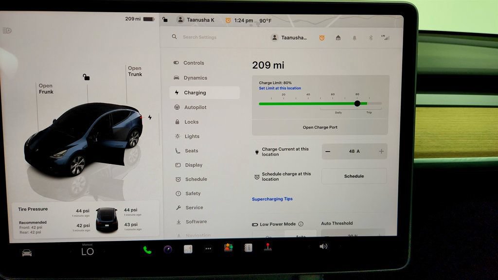 Used 2024 Tesla Model Y Long Range RWD image 19