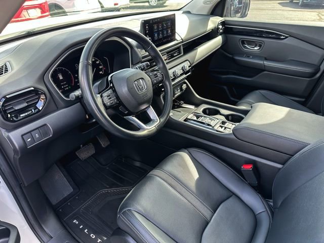 Used 2023 Honda Pilot Touring image 13