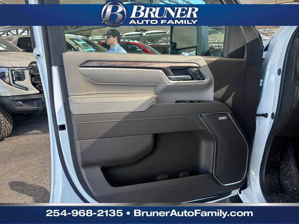 New 2026 Chevrolet Silverado 3500 LTZ w/ LTZ Convenience Package image 11
