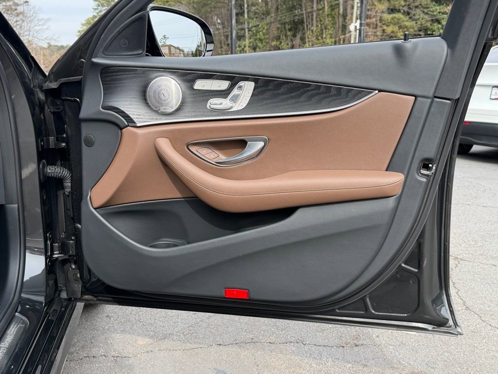 Used 2023 Mercedes-Benz E 450 4MATIC Sedan image 35