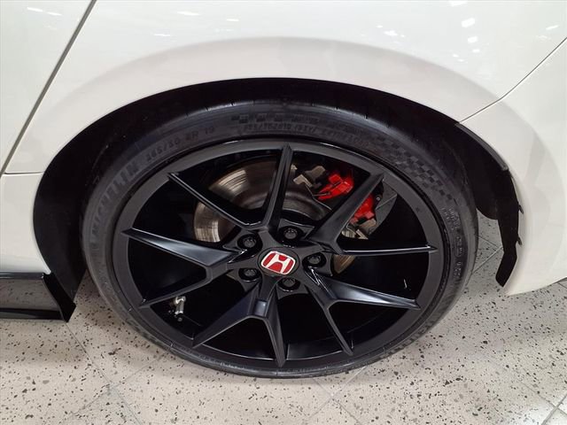 Used 2024 Honda Civic Type R image 10