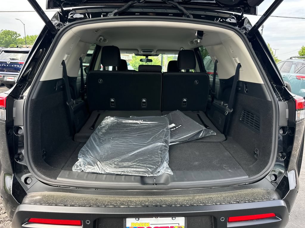 New 2026 Nissan Pathfinder SV AWD/4WD image 34