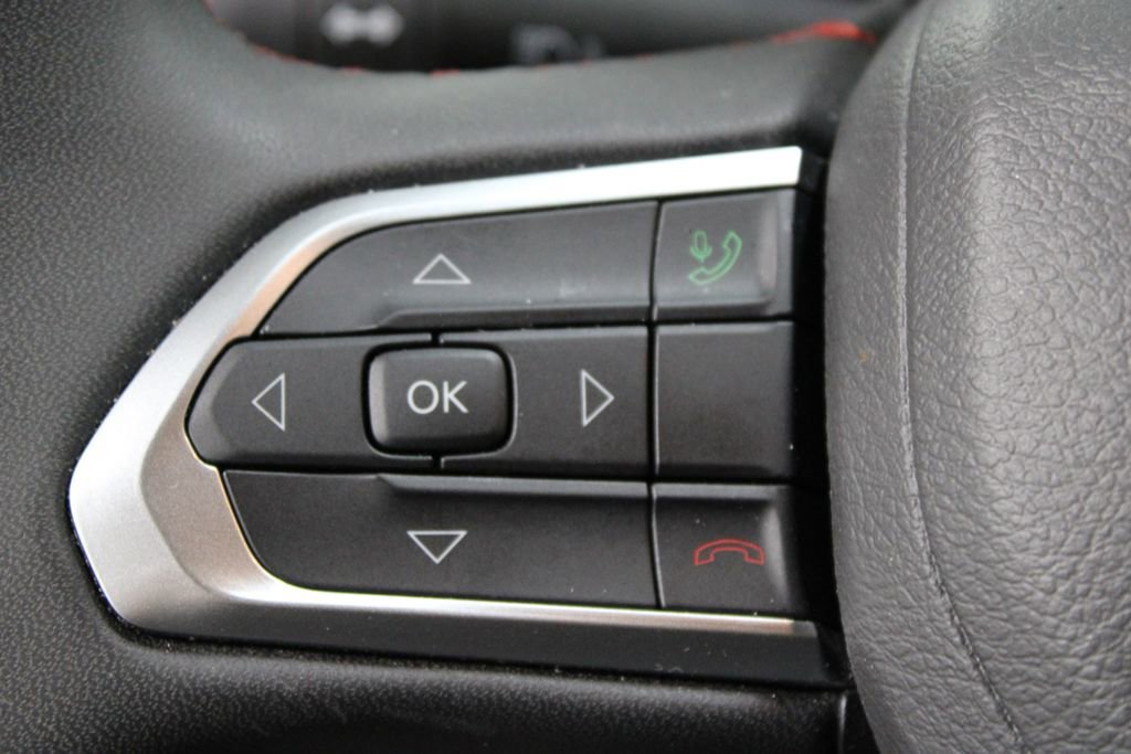 Used 2025 Jeep Compass Trailhawk image 23