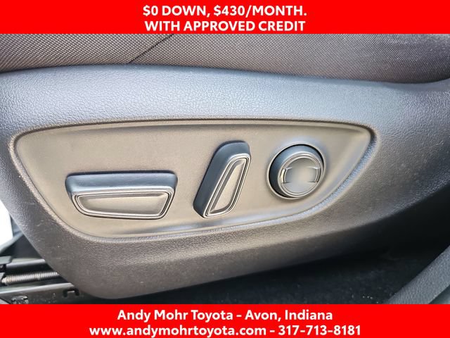 Used 2021 Toyota Venza LE AWD/4WD image 13
