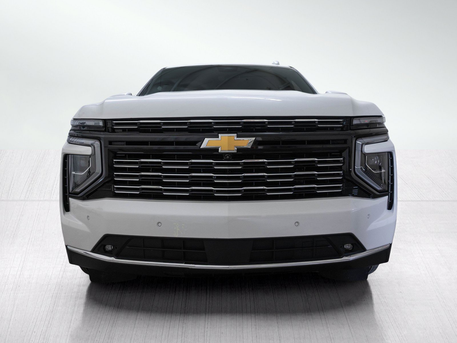 Used 2025 Chevrolet Tahoe High Country AWD/4WD image 2