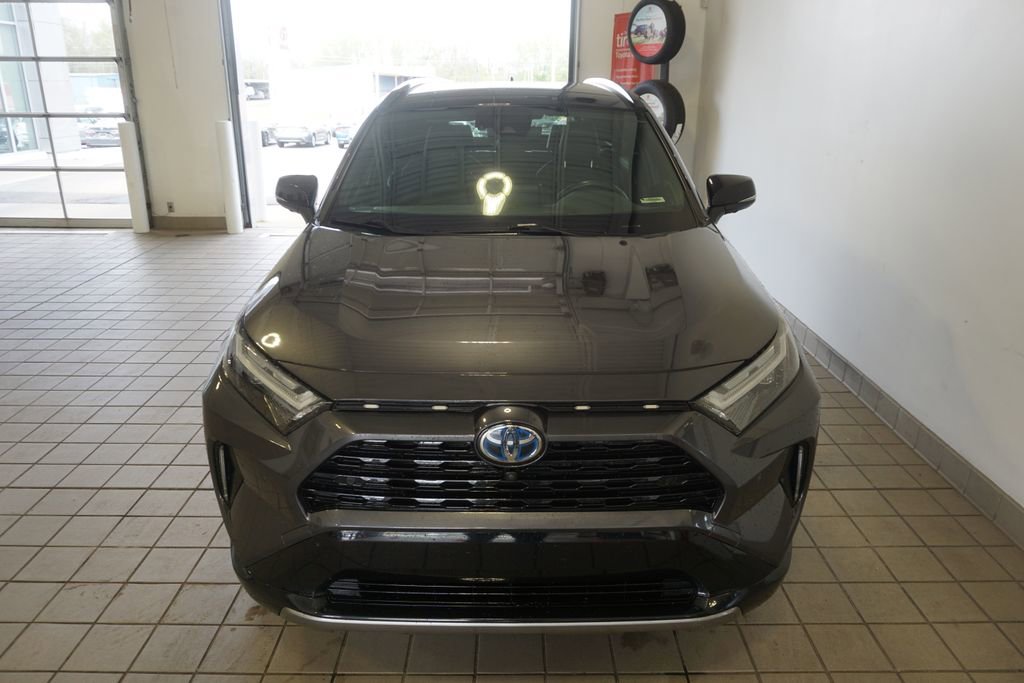 Used 2022 Toyota RAV4 XSE AWD/4WD image 13
