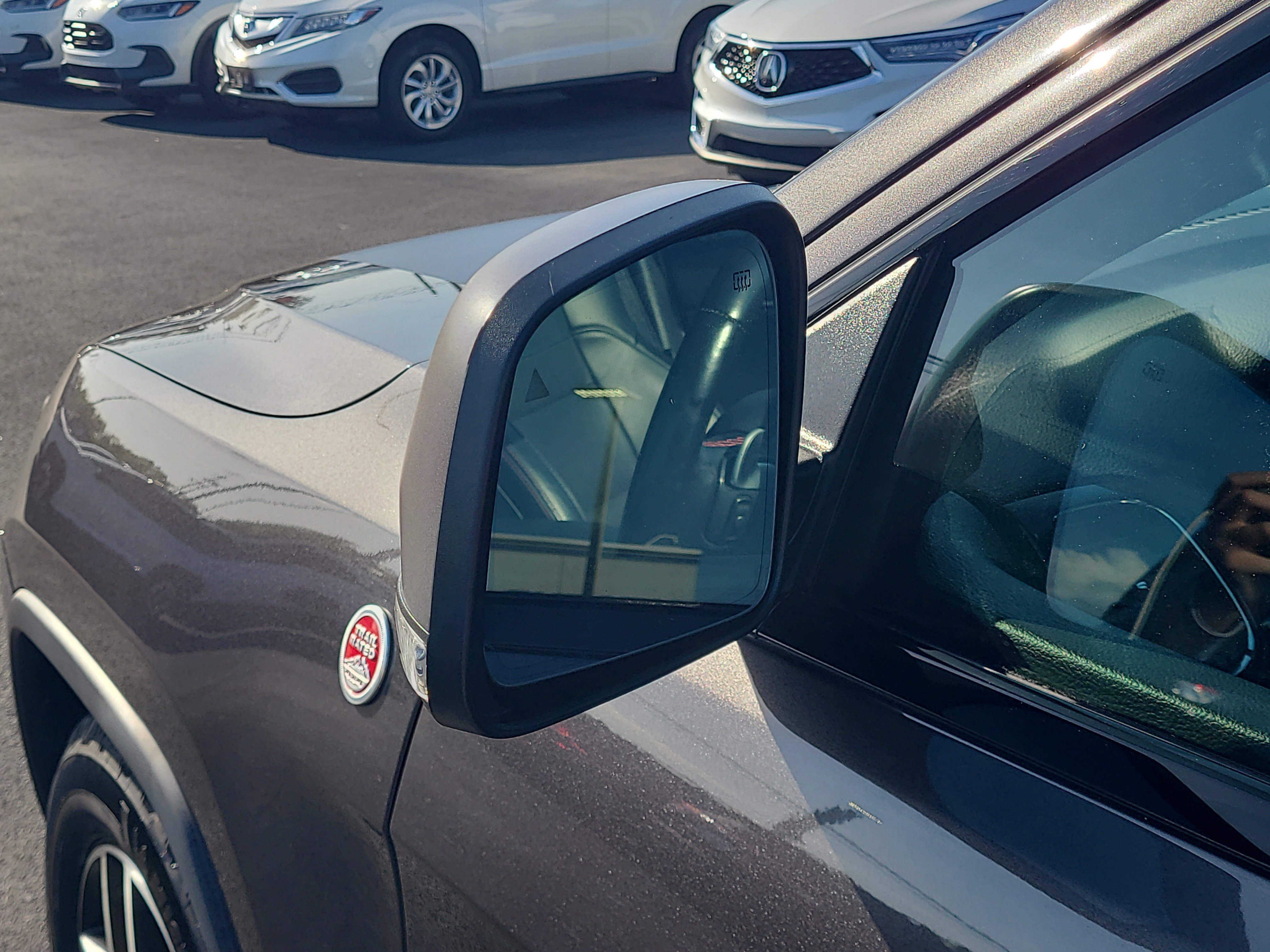 Used 2021 Jeep Grand Cherokee Trailhawk w/ Trailhawk Luxury Group AWD/4WD image 11