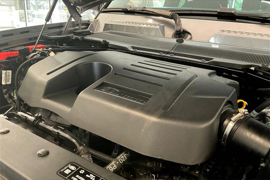 Used 2024 Land Rover Defender 130 Outbound image 34