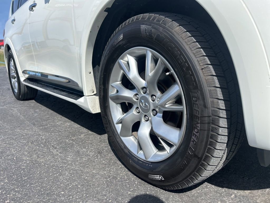 Used 2012 INFINITI QX56 4WD w/ Theater Pkg image 11