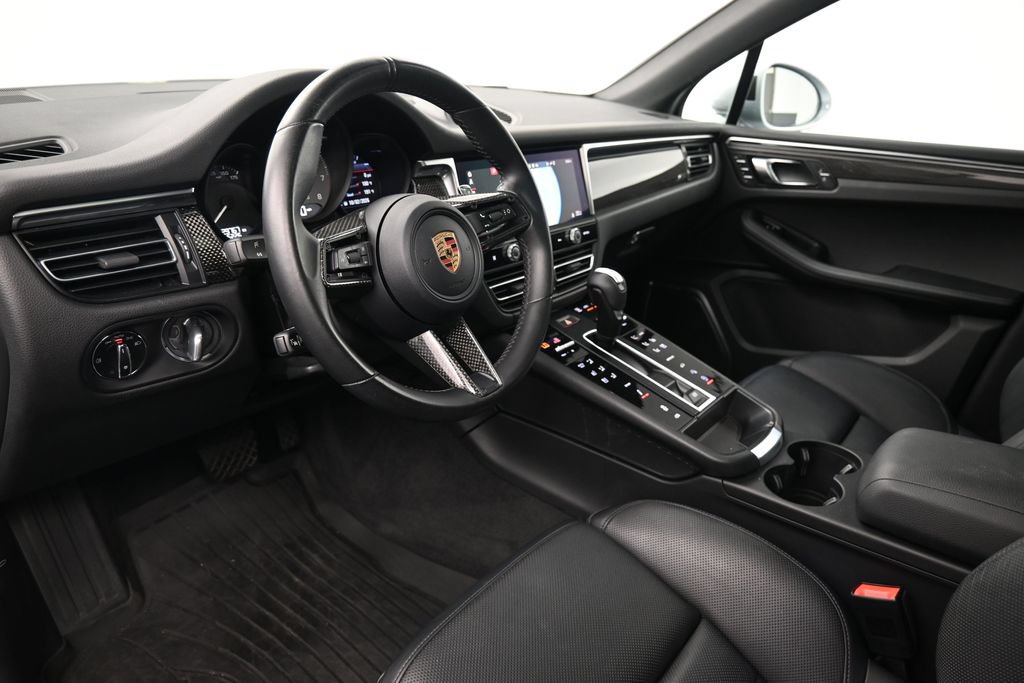 Used 2023 Porsche Macan S AWD/4WD image 4