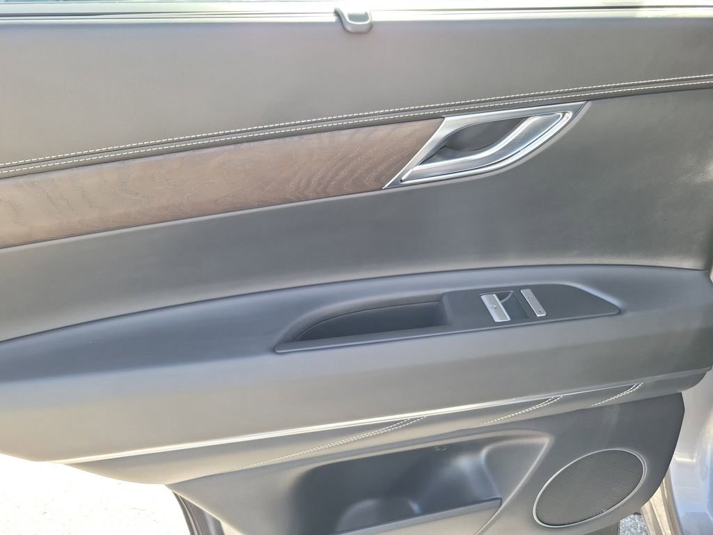 Used 2021 Genesis GV80 2.5T image 17