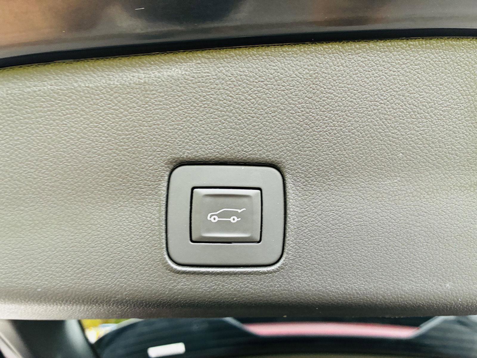 Used 2024 Chevrolet TrailBlazer RS w/ Convenience Package image 44