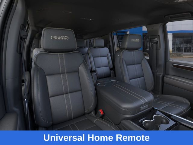 New 2025 Chevrolet Suburban High Country image 17
