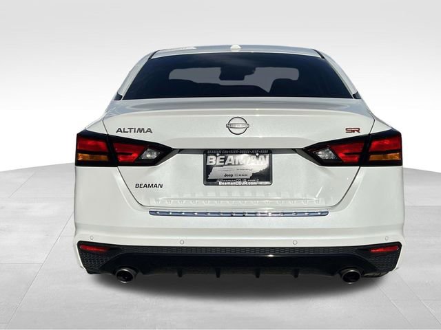 Used 2023 Nissan Altima 2.5 SR w/ SR Premium Package image 6