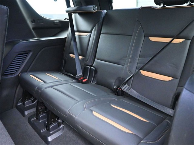Used 2021 GMC Yukon AT4 w/ Rear Media and Nav Package image 17