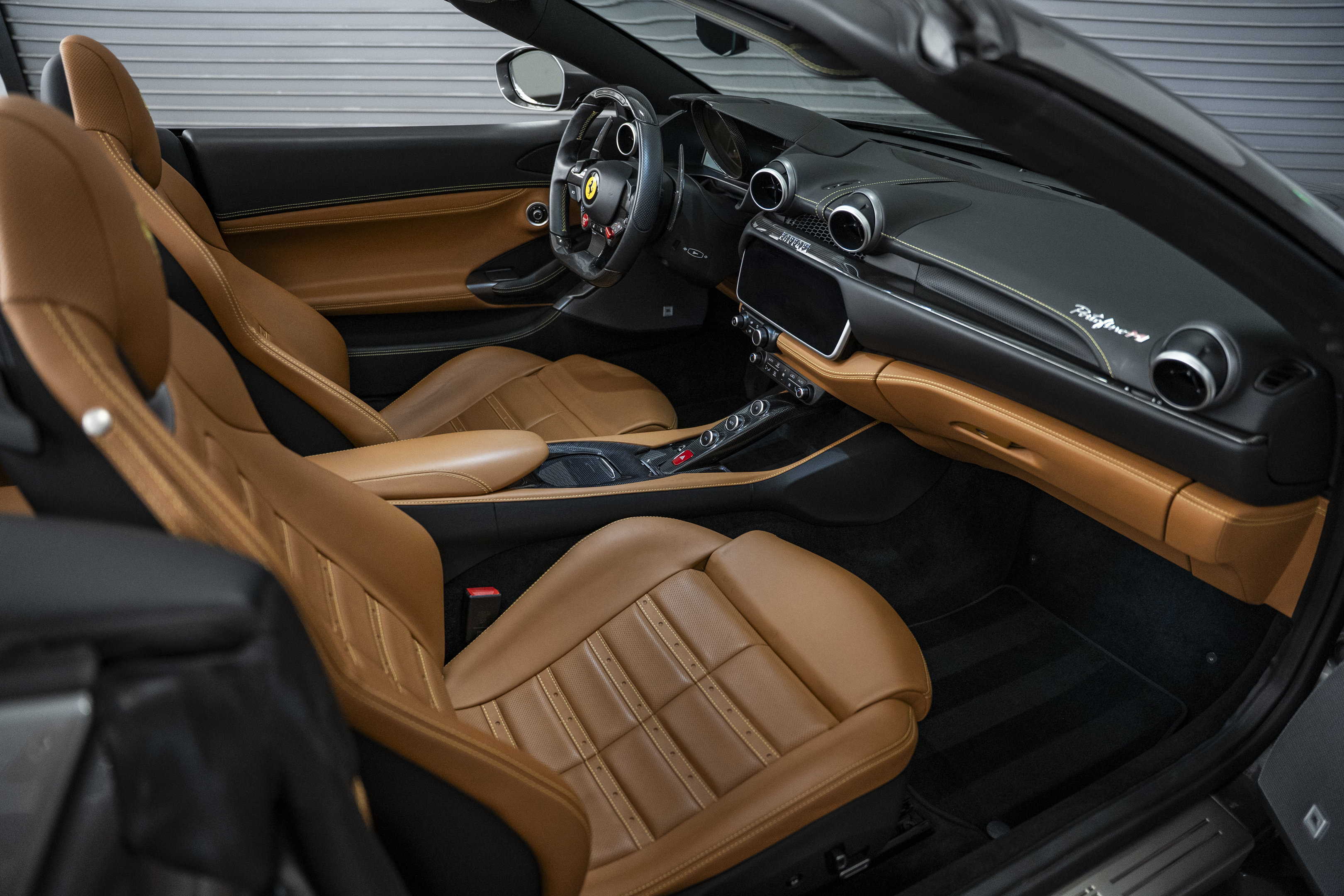 Used 2022 Ferrari Portofino M RWD image 29