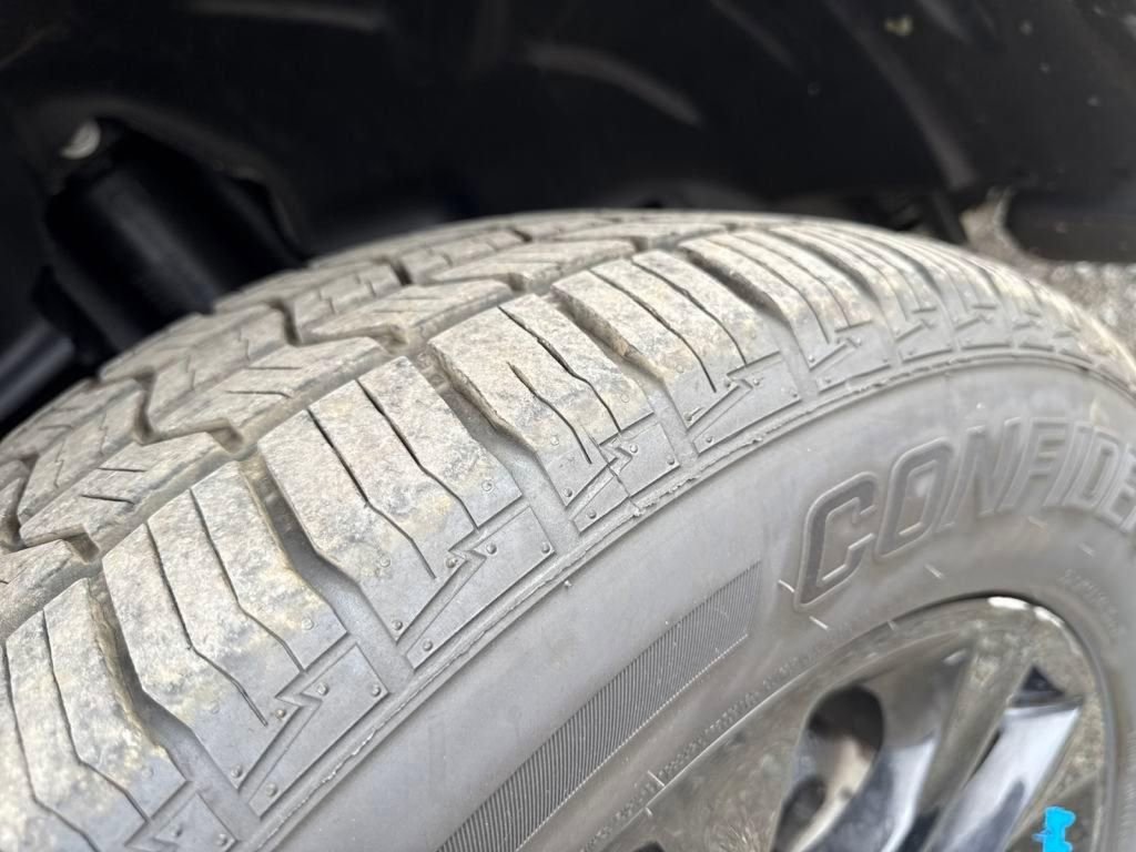 Certified 2022 Jeep Wrangler Unlimited Sahara w/ Cold Weather Group image 38