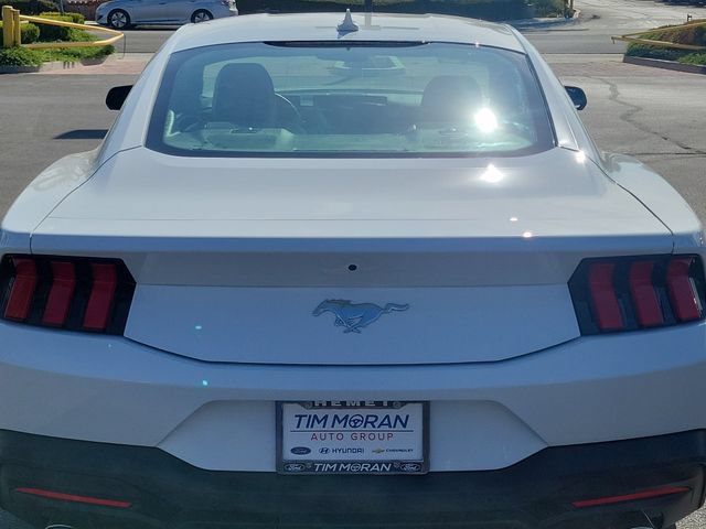 Used 2026 Ford Mustang Coupe RWD image 25