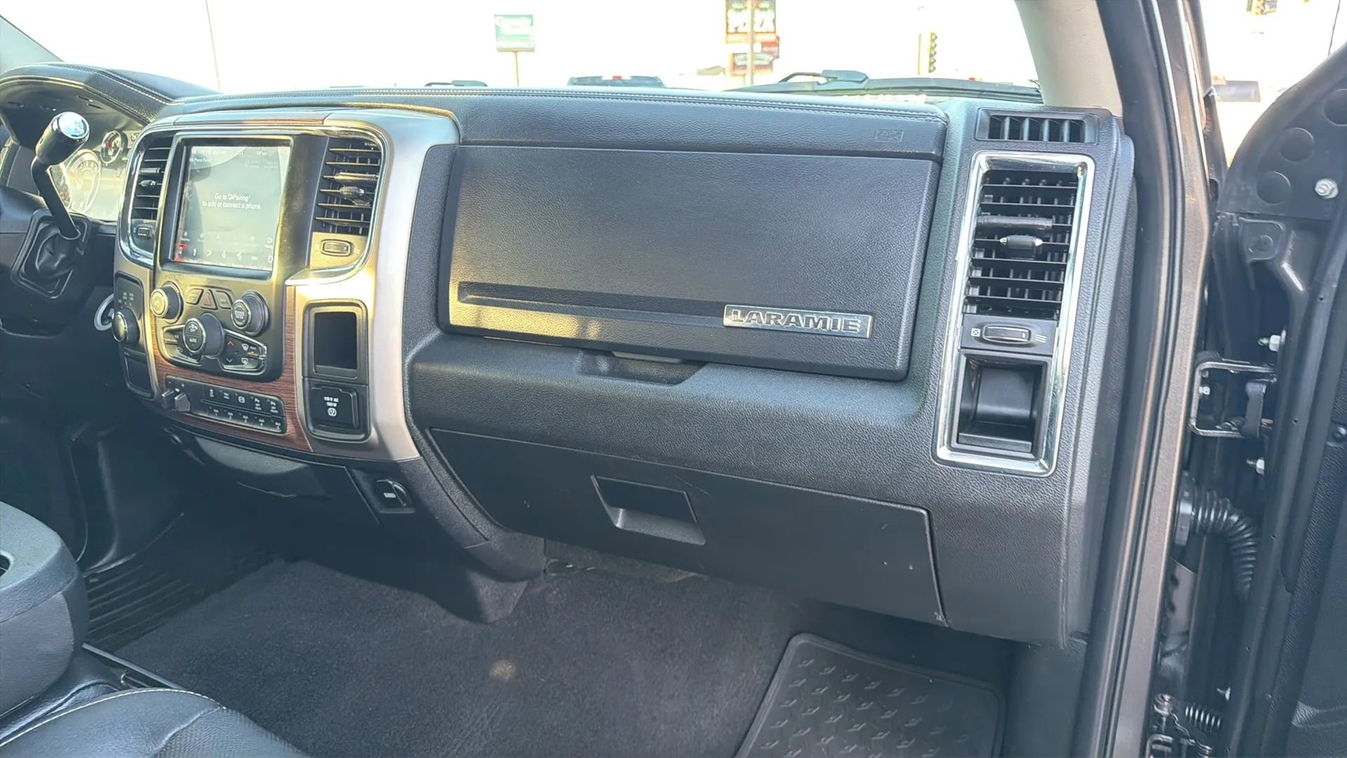 Used 2018 RAM 3500 Laramie image 86