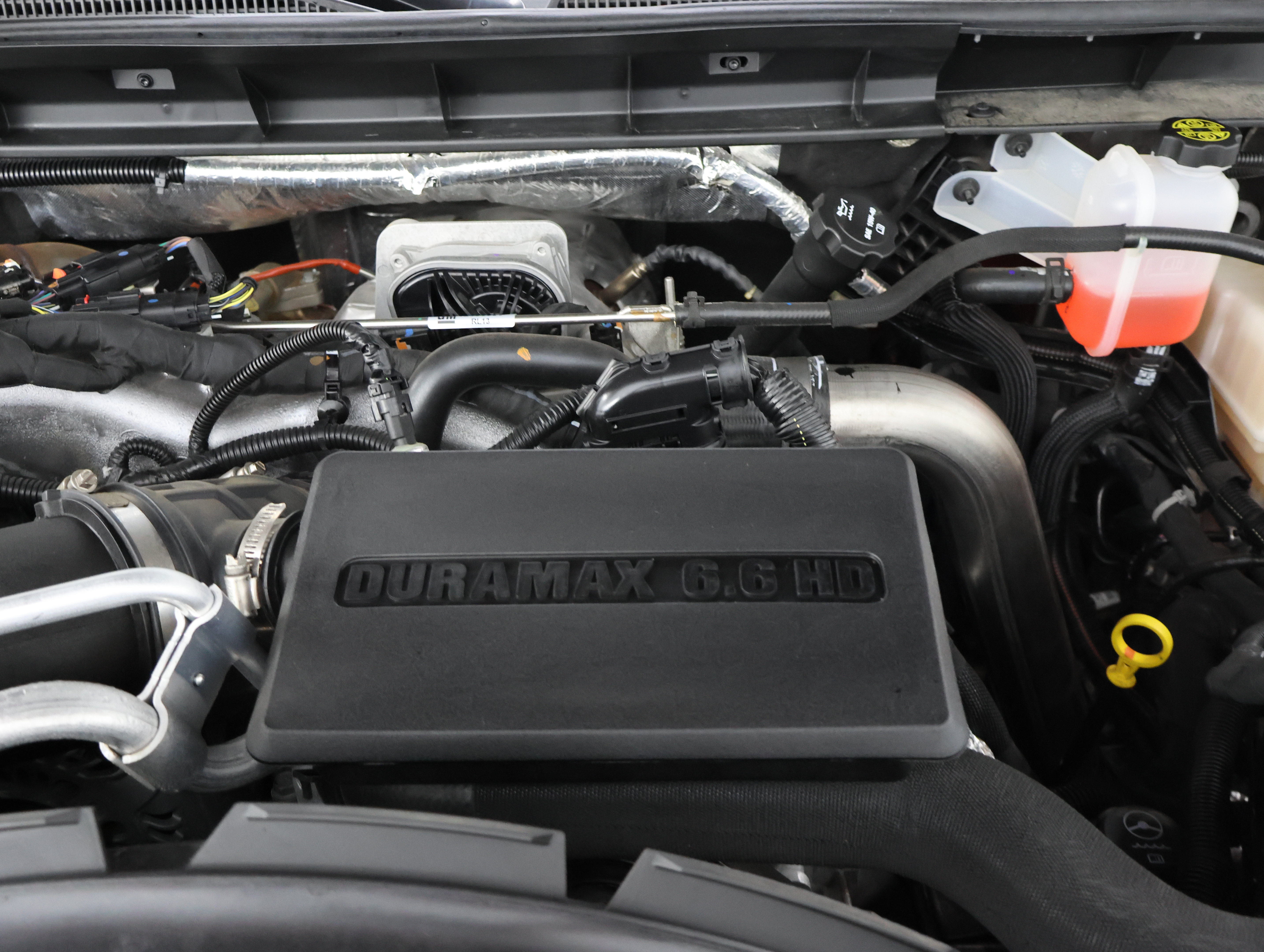 Used 2025 GMC Sierra 2500 AT4 w/ AT4 Premium Plus Package AWD/4WD image 26