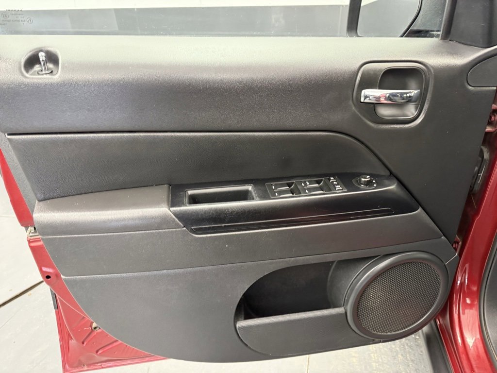 Used 2017 Jeep Patriot Sport w/ Power Value Group image 23