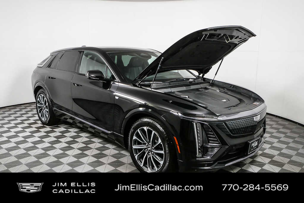 Used 2024 Cadillac Lyriq Sport AWD/4WD image 35