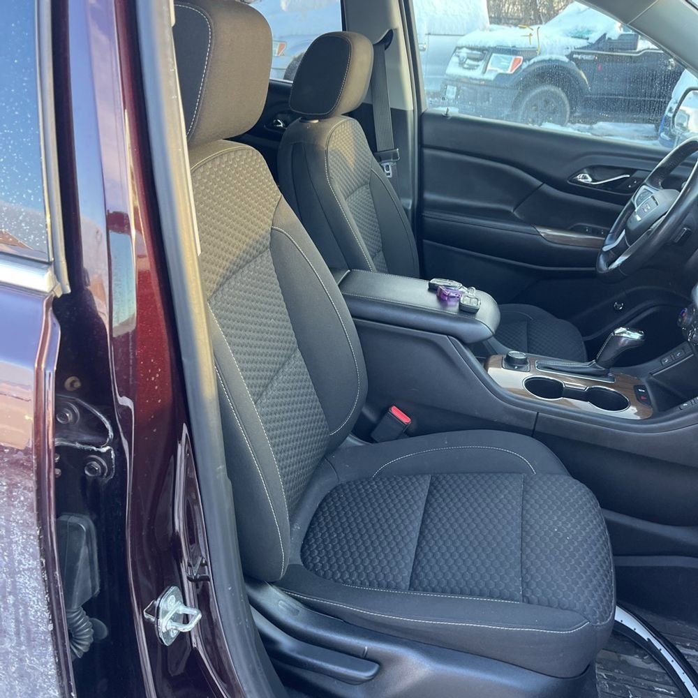 Used 2018 GMC Acadia SLE w/ Driver Alert Package I image 6