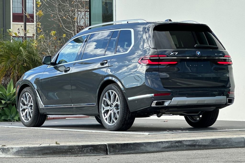 New 2026 BMW X7 xDrive40i w/ Premium Package image 5