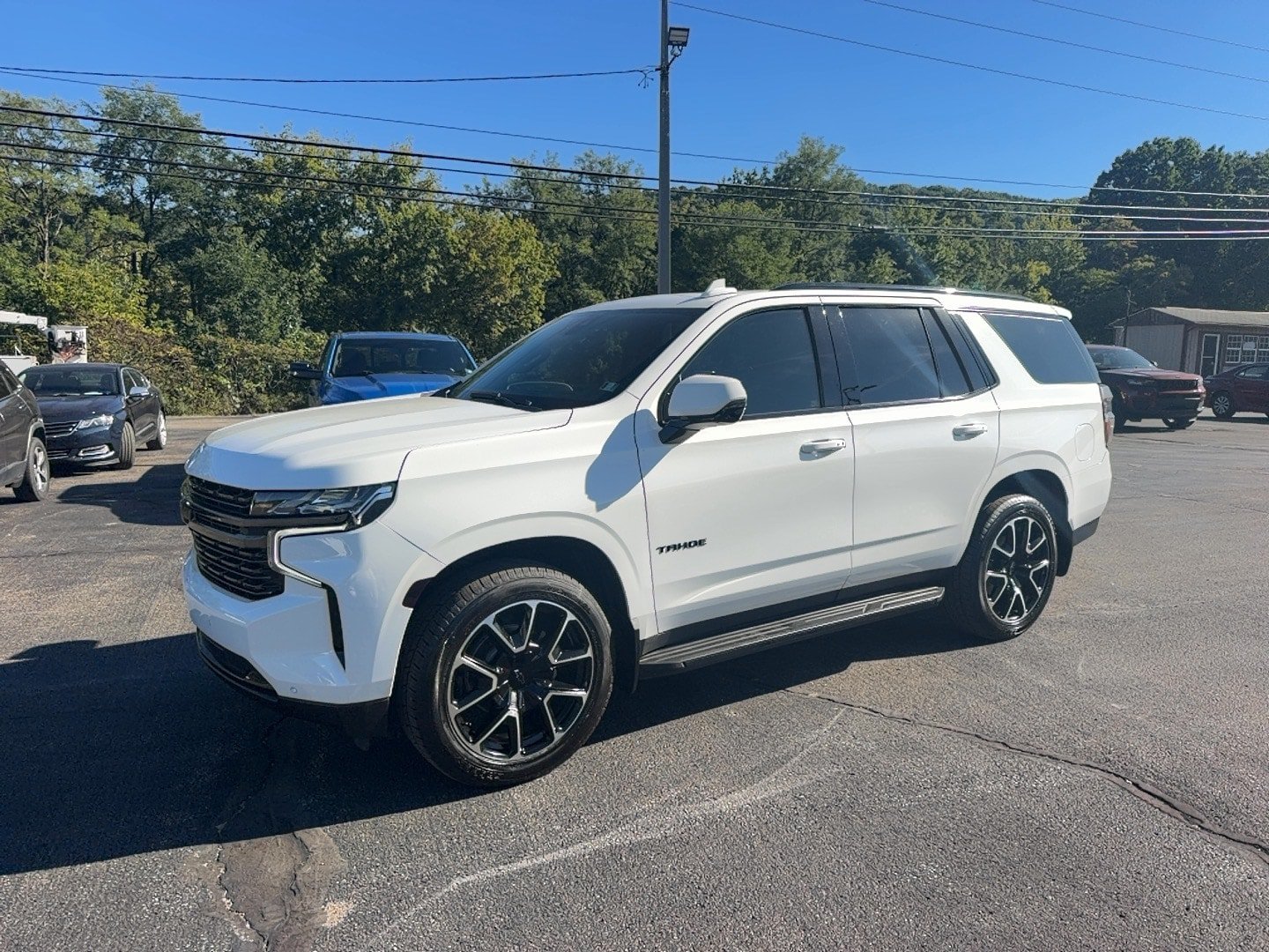 Used 2021 Chevrolet Tahoe RST w/ Luxury Package AWD/4WD image 4
