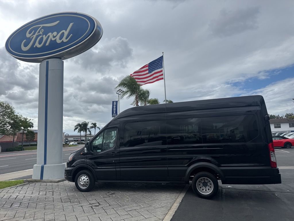 Used 2025 Ford Transit 350 XLT RWD image 26