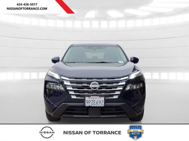 Used 2024 Nissan Rogue SV FWD video 2