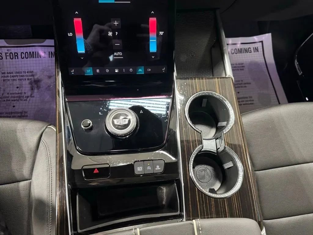 Used 2025 Cadillac Escalade Premium Luxury w/ Touring Package image 13