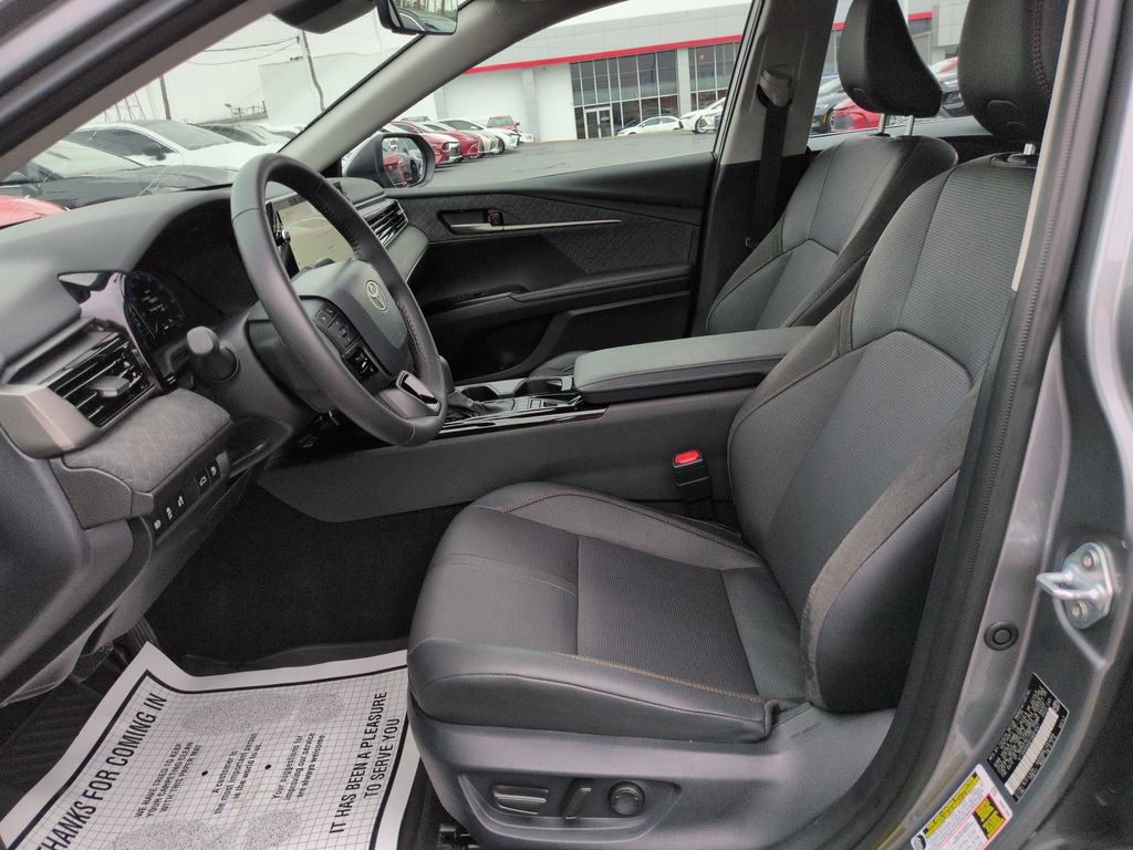 Certified 2026 Toyota Camry XLE FWD image 9