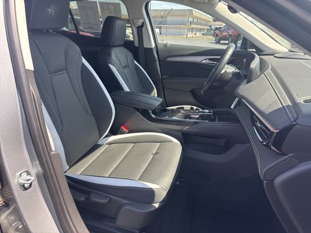Used 2025 Buick Envision Sport Touring image 18
