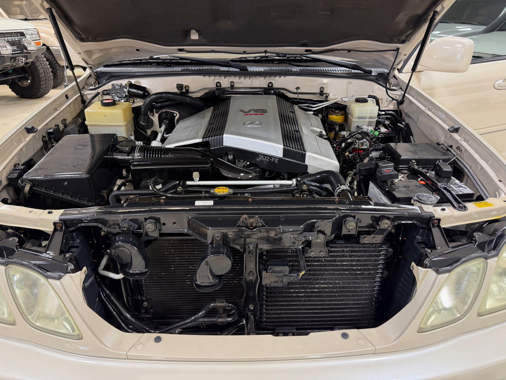 Used 2005 Lexus LX 470 4WD image 29
