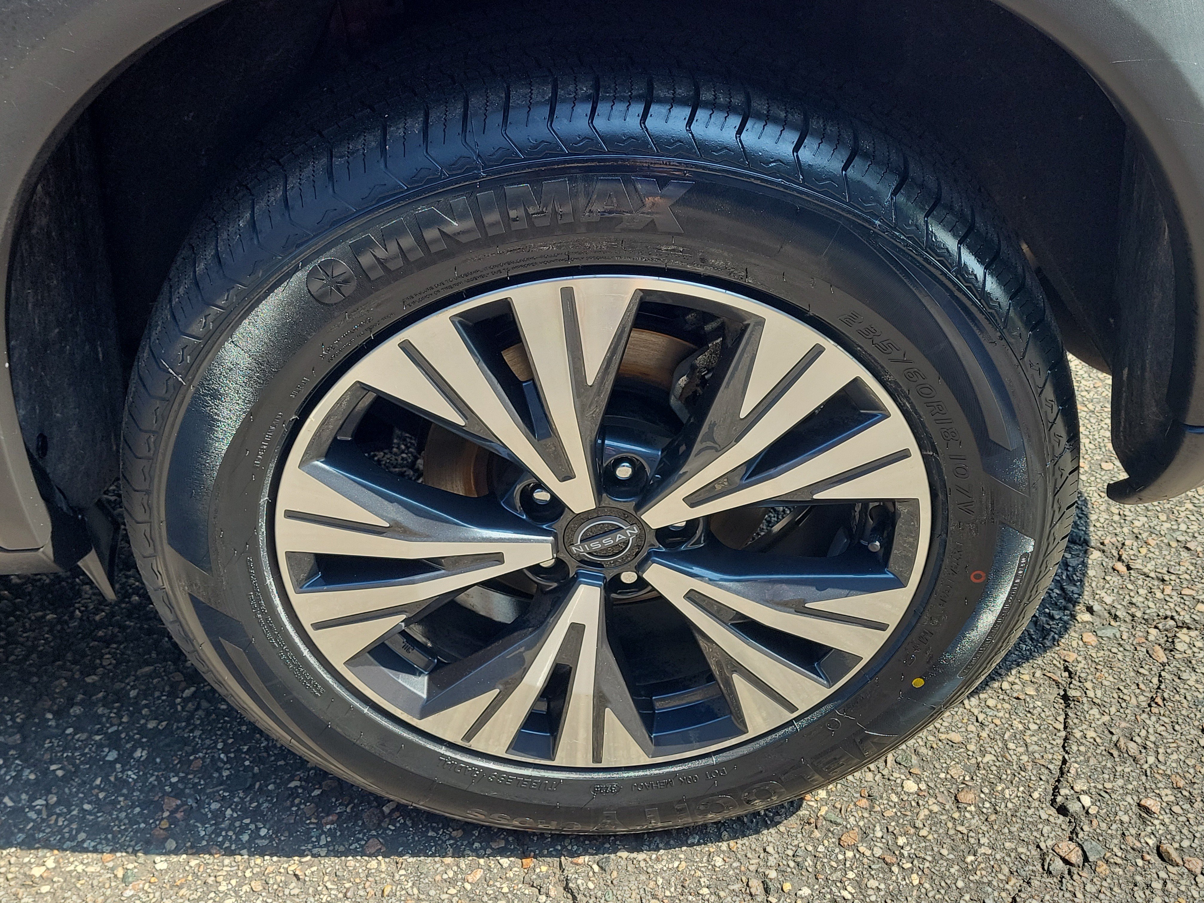Certified 2023 Nissan Rogue SV FWD image 9